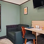 Hotel De France, Un Hotel Ammi