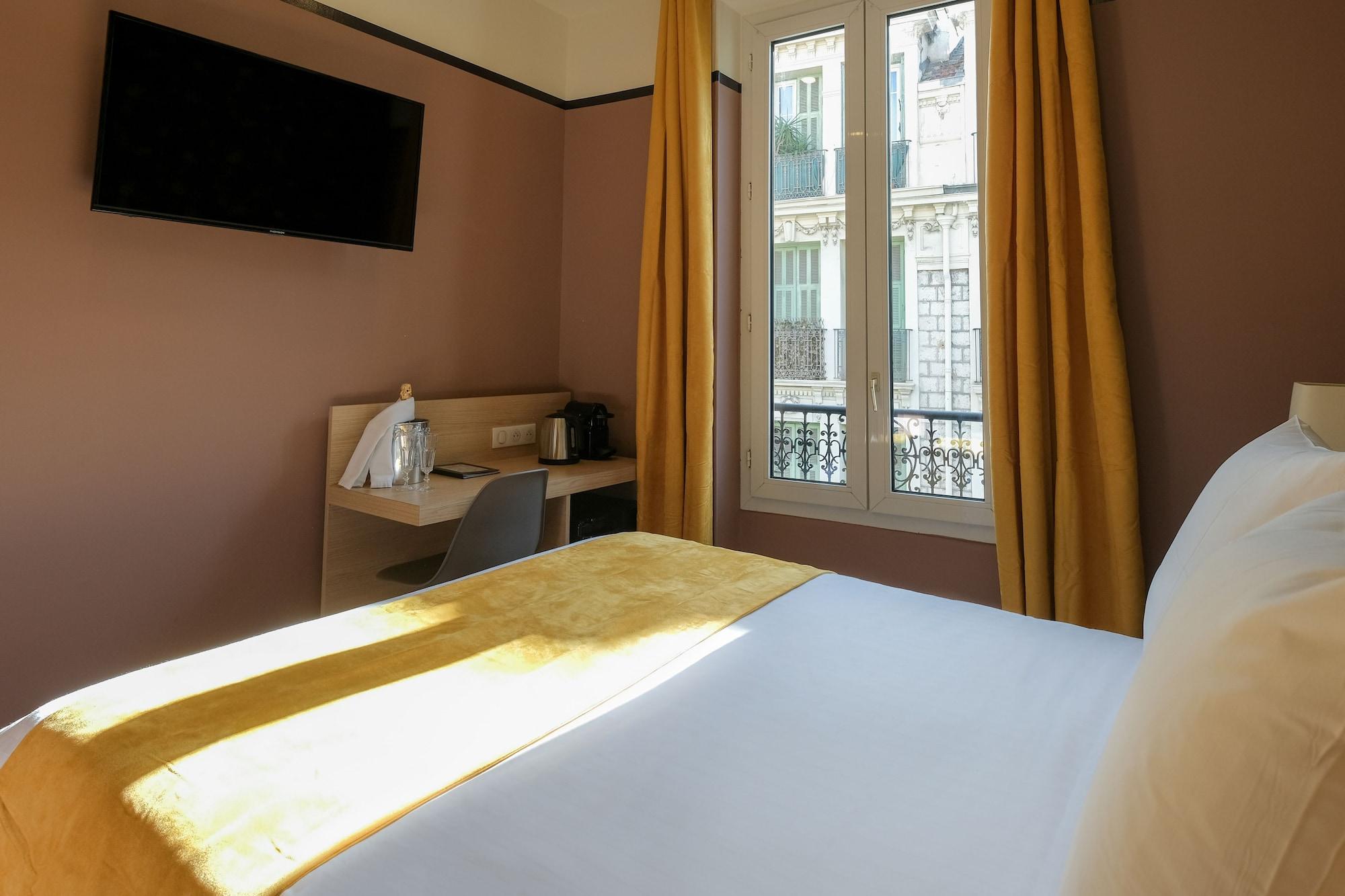 De France, Un Ammi Hotel 3*